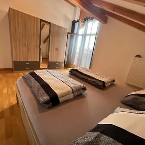 Apartment D&r Ferienwohnung, Rosenheim
